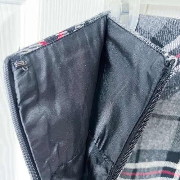 Eddie Bauer Black, Gray, White and Red Plaid Wool Mini Skirt | Women’s Size 6 - Picture 8 of 16